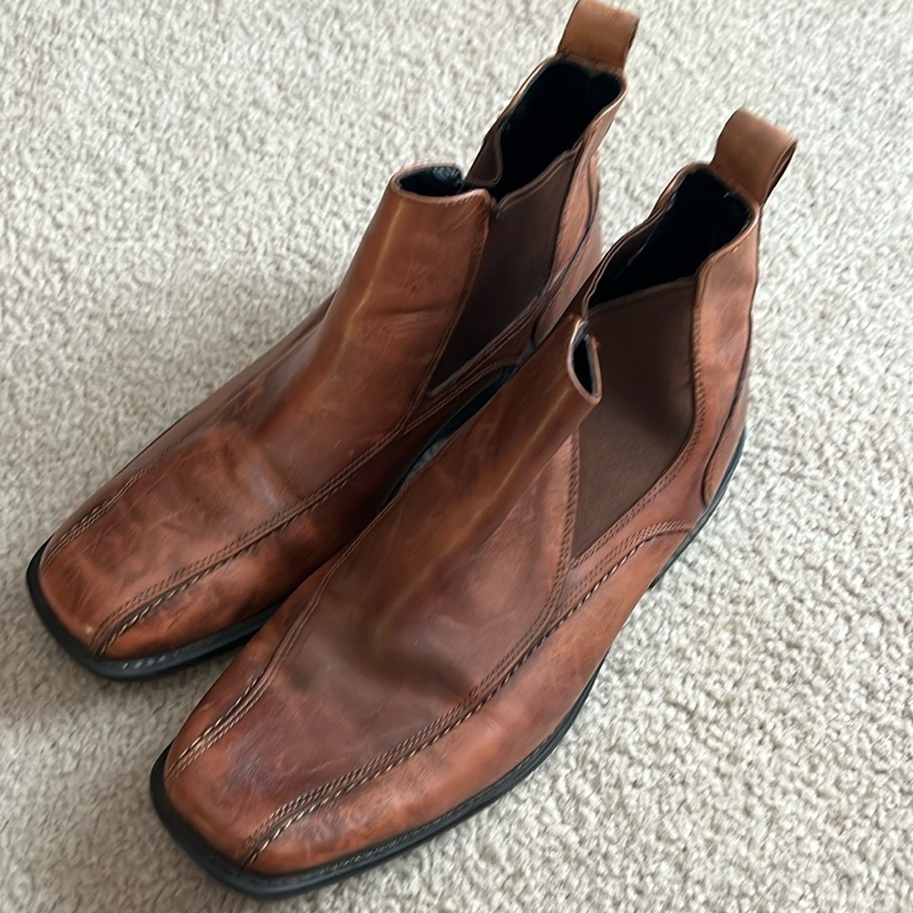 “Nunn Bush- Men’s Chelsea Boot size 11